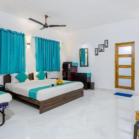 Baga Fantacia Beach Inn Калангут Экстерьер фото
