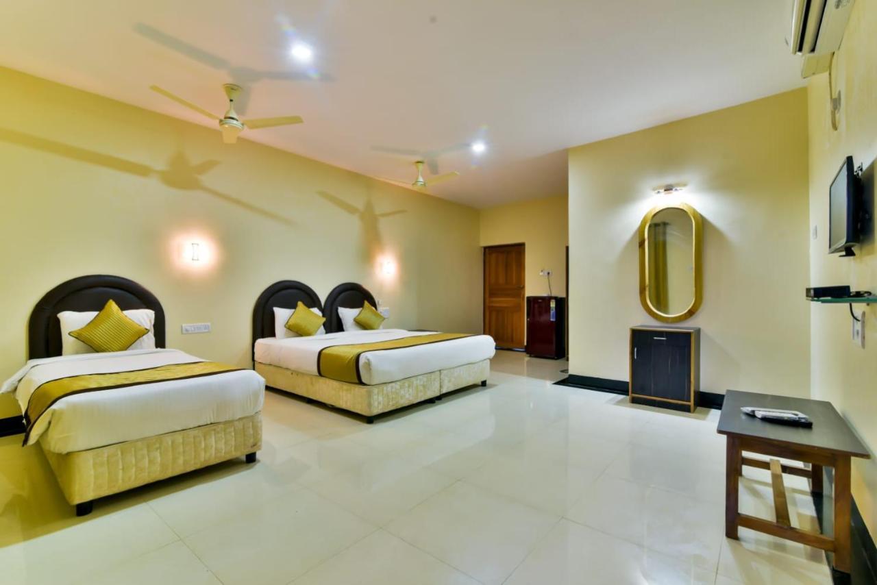 Baga Fantacia Beach Inn Калангут Экстерьер фото