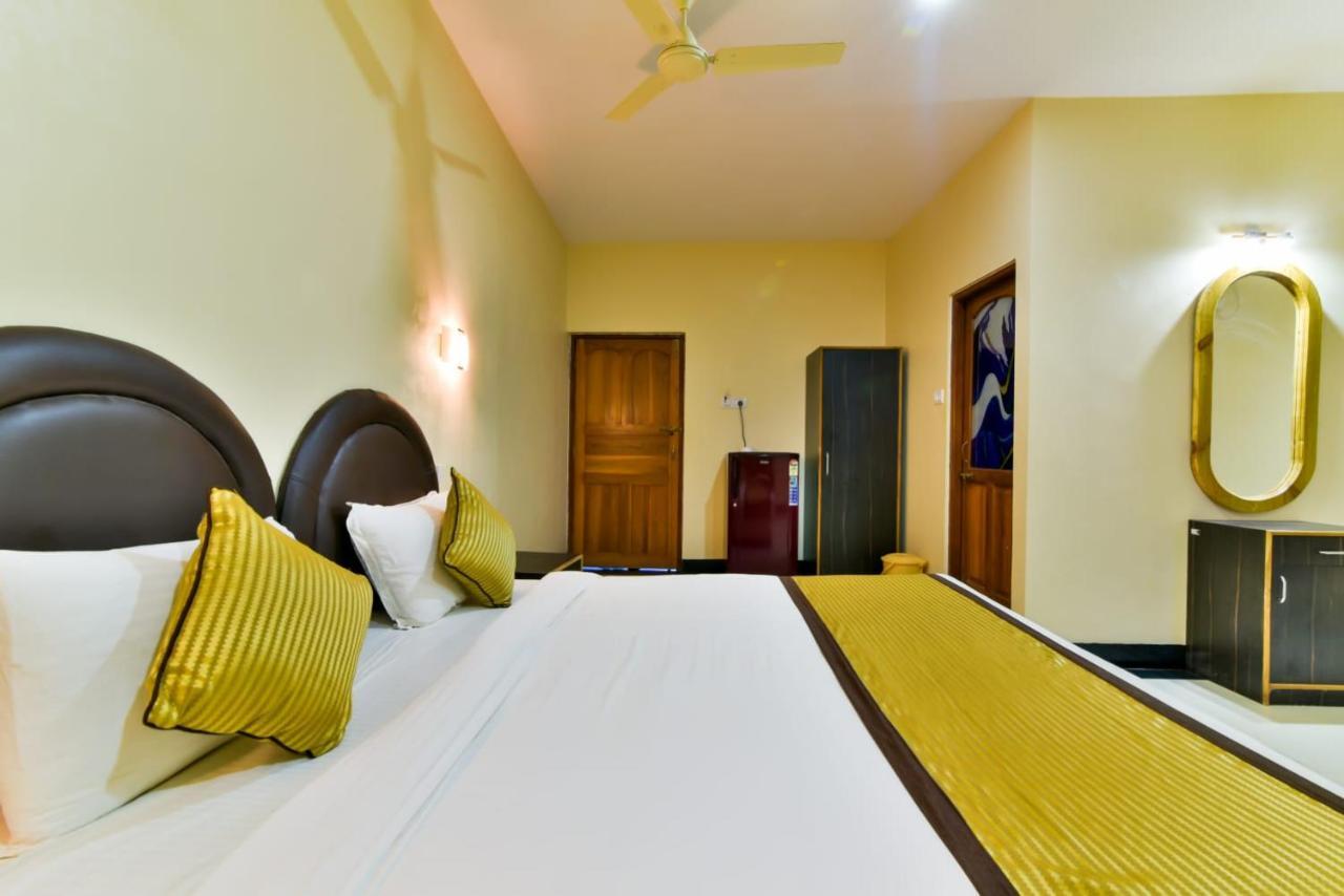 Baga Fantacia Beach Inn Калангут Экстерьер фото