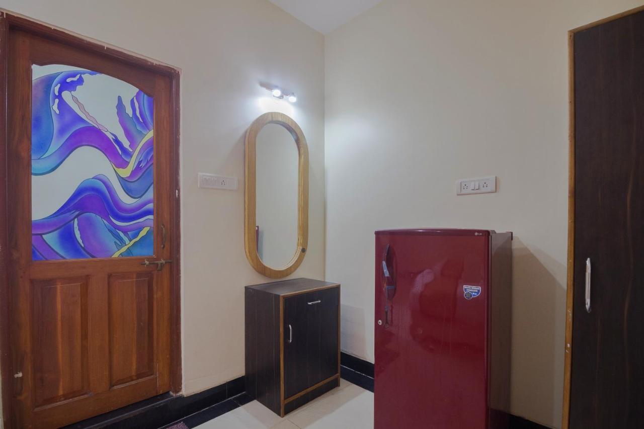 Baga Fantacia Beach Inn Калангут Экстерьер фото